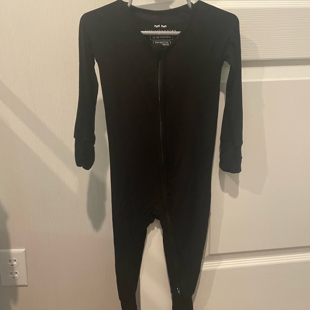 Little Sleepies solid black zippy